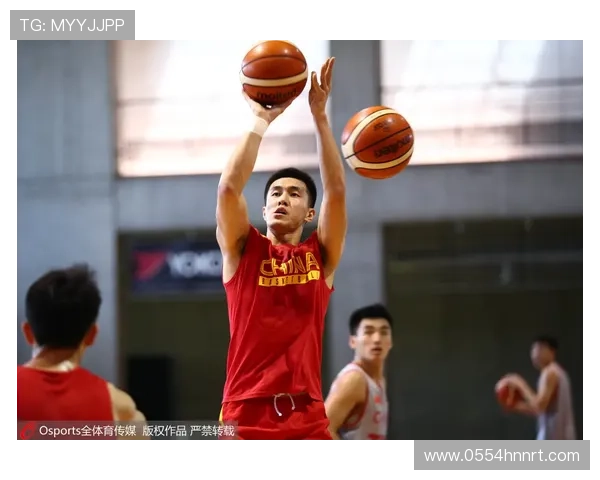 郭艾伦挑战极限负重深蹲成绩惊人20个获满分引发媒体热议